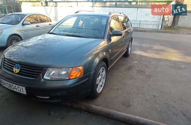 Универсал Volkswagen Passat 1999 в Одессе