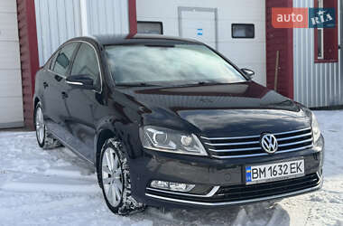 Седан Volkswagen Passat 2011 в Сумах