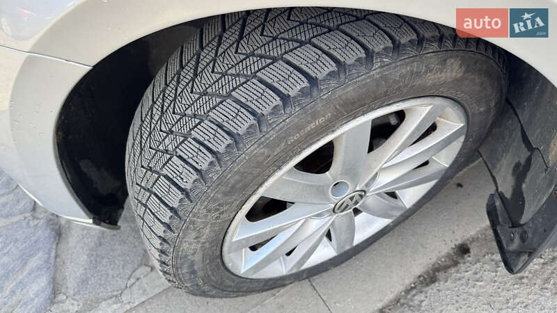 Универсал Volkswagen Passat 2017 в Ужгороде