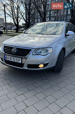 Універсал Volkswagen Passat 2009 в Ужгороді