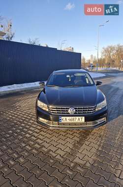 Седан Volkswagen Passat 2016 в Києві