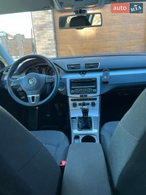 Універсал Volkswagen Passat 2014 в Виноградові