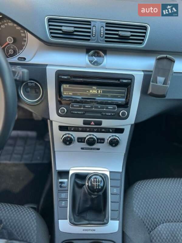 Універсал Volkswagen Passat 2014 в Виноградові