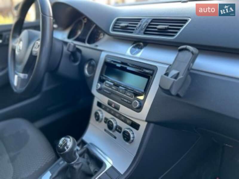 Універсал Volkswagen Passat 2014 в Виноградові