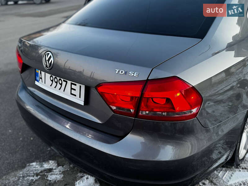 Седан Volkswagen Passat 2014 в Киеве