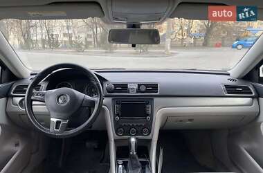 Седан Volkswagen Passat 2015 в Черновцах