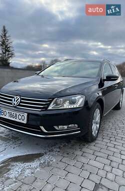 Універсал Volkswagen Passat 2012 в Тернополі