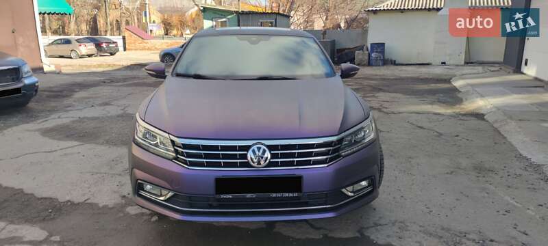 Седан Volkswagen Passat 2017 в Умани