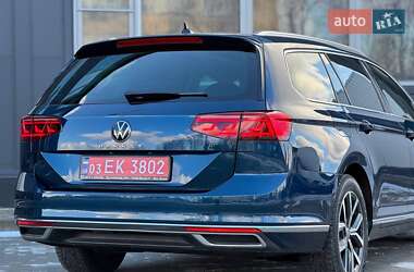 Универсал Volkswagen Passat 2020 в Киеве