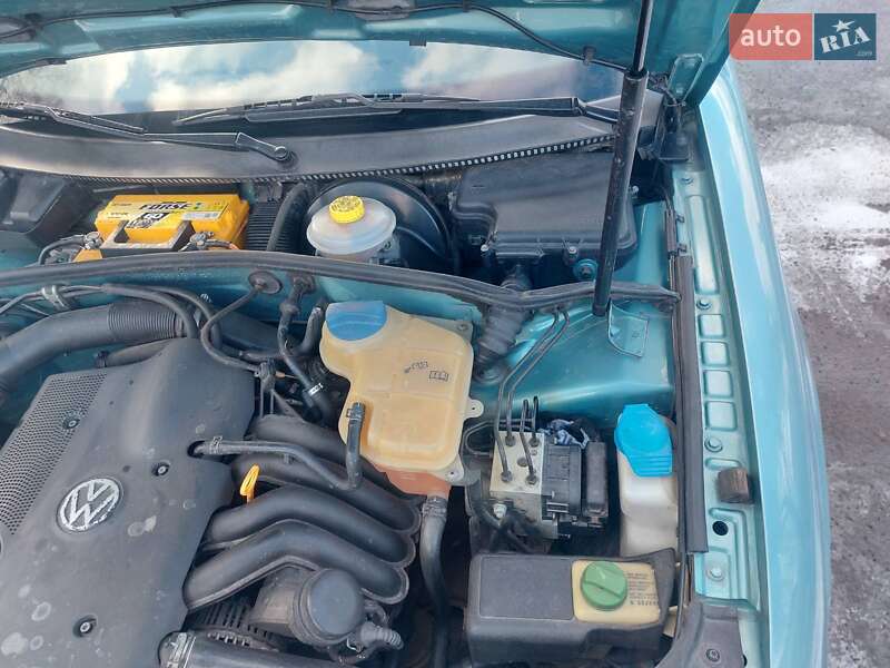 Універсал Volkswagen Passat 1998 в Благовіщенську