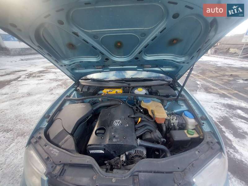 Універсал Volkswagen Passat 1998 в Благовіщенську