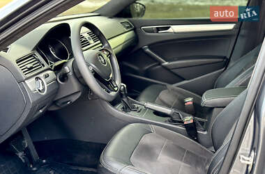 Седан Volkswagen Passat 2015 в 