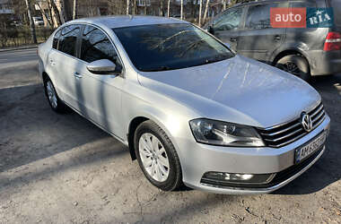 Седан Volkswagen Passat 2014 в Звягеле