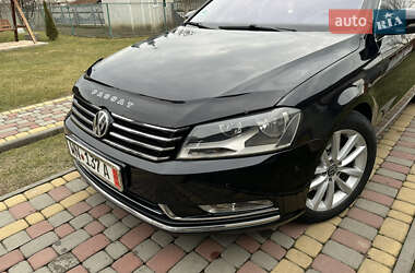 Универсал Volkswagen Passat 2011 в Снятине