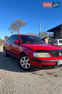 Седан Volkswagen Passat 1999 в Лановцах