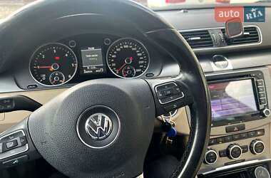 Універсал Volkswagen Passat 2013 в Львові