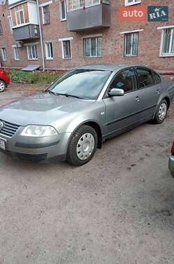 Седан Volkswagen Passat 2003 в Сумах