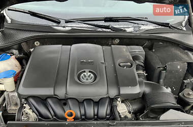 Седан Volkswagen Passat 2013 в Киеве