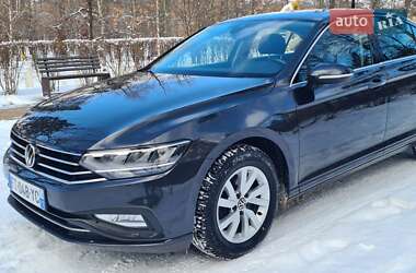 Седан Volkswagen Passat 2021 в Києві