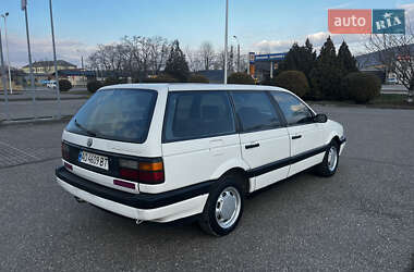 Универсал Volkswagen Passat 1989 в Виноградове