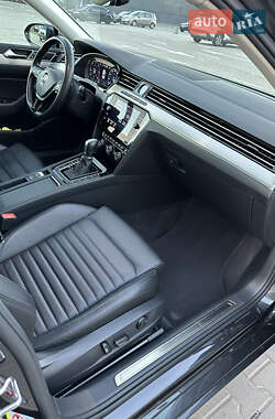 Седан Volkswagen Passat 2018 в 