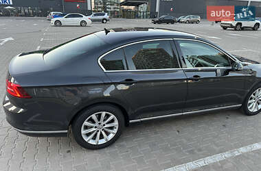 Седан Volkswagen Passat 2018 в 