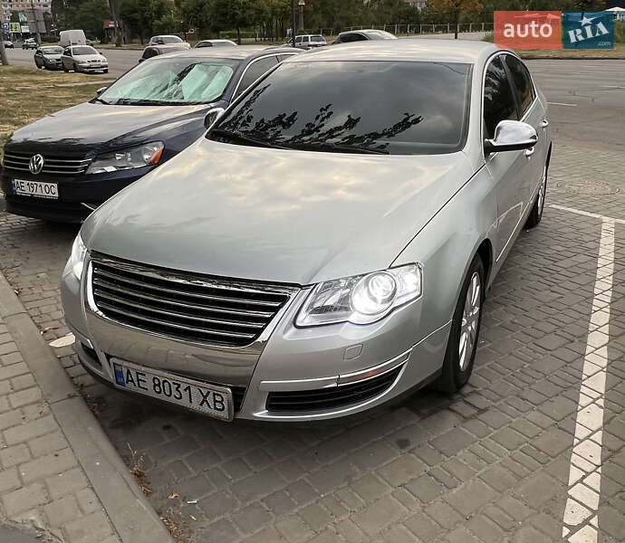 Седан Volkswagen Passat 2005 в Кривом Роге