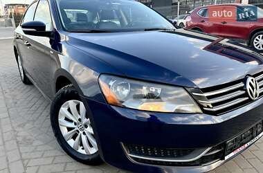 Седан Volkswagen Passat 2014 в Львові