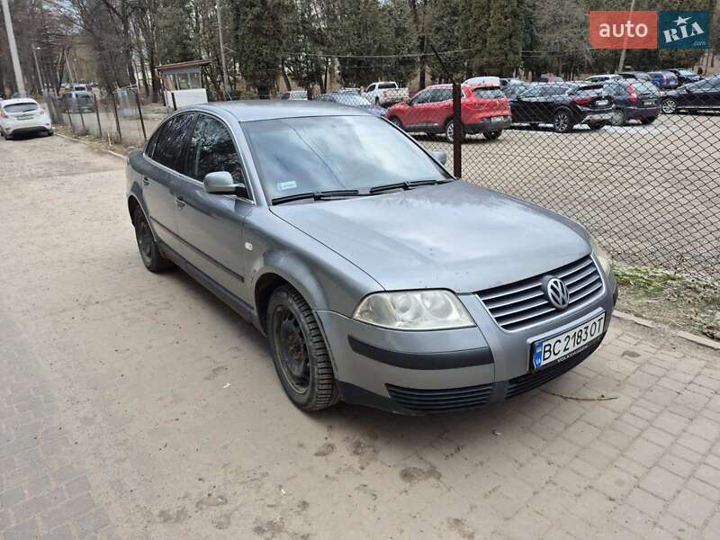 Седан Volkswagen Passat 2003 в Львове