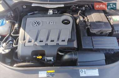 Універсал Volkswagen Passat 2013 в 