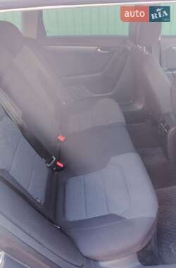 Універсал Volkswagen Passat 2013 в 