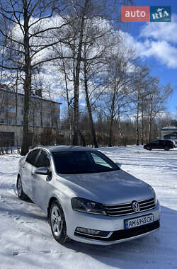 Седан Volkswagen Passat 2012 в Звягеле