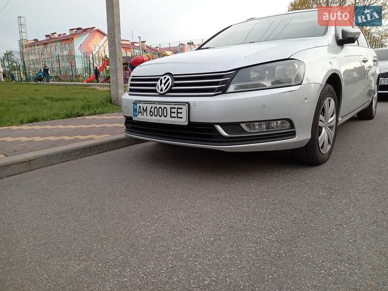 Універсал Volkswagen Passat 2011 в Києві фото 2 Універсал Volkswagen Passat 2011 в Києві