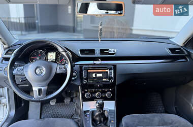 Универсал Volkswagen Passat 2012 в Львове