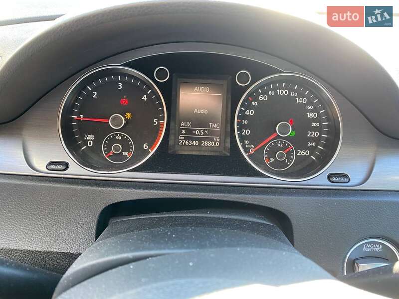 Універсал Volkswagen Passat 2014 в Львові