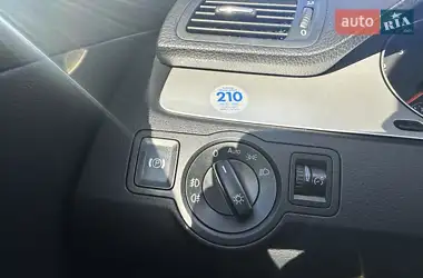 Volkswagen Passat 2010