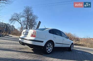 Седан Volkswagen Passat 2001 в Львове