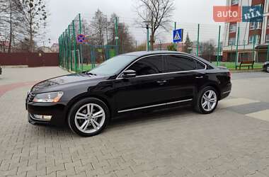 Седан Volkswagen Passat 2014 в Ивано-Франковске