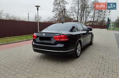 Седан Volkswagen Passat 2014 в Ивано-Франковске