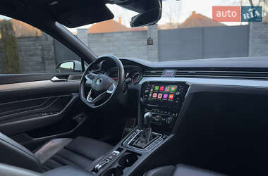 Седан Volkswagen Passat 2019 в 