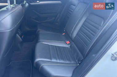 Седан Volkswagen Passat 2019 в 