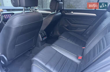 Седан Volkswagen Passat 2019 в 