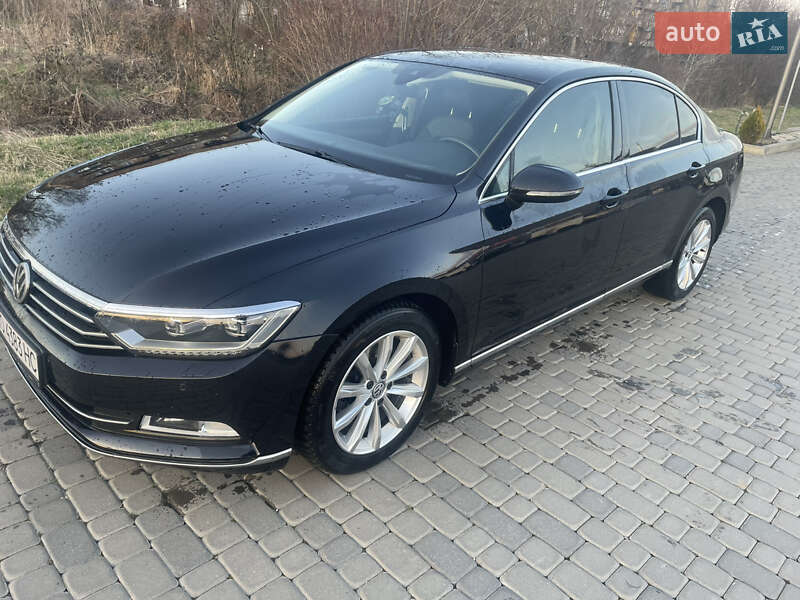 Седан Volkswagen Passat 2015 в Виноградові