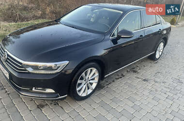 Седан Volkswagen Passat 2015 в 