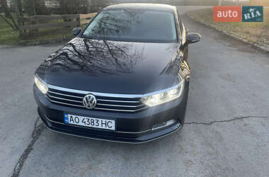 Седан Volkswagen Passat 2015 в 