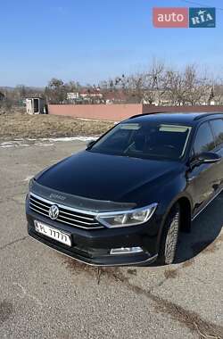 Универсал Volkswagen Passat 2015 в Звягеле