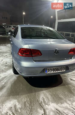 Седан Volkswagen Passat 2012 в Мукачево