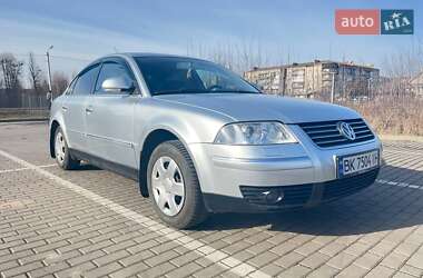 Седан Volkswagen Passat 2006 в Дубні