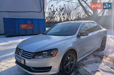 Седан Volkswagen Passat 2013 в Києві