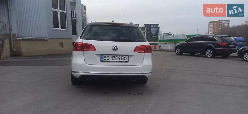 Універсал Volkswagen Passat 2014 в Івано-Франківську